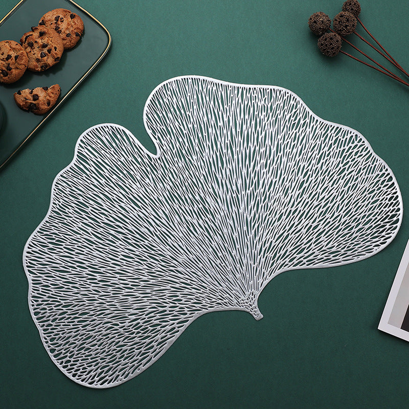 Perforated Placemat PVC Heat Insulation Dining Table Mat Ginkgo Leaf Irregular Decorative Mat Light Luxury Hotel Restaurant Western Dining Mat Wholesale